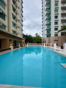 Stunning flat in Alabang