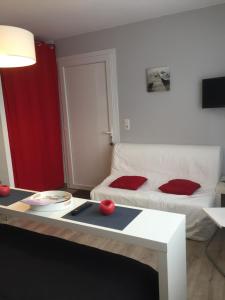 B&B / Chambres d'hotes AUX PETITS BAGANAIS : photos des chambres