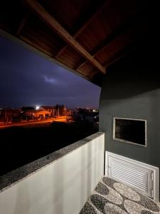 Morada 2 andares próximo ao mar com estacionamento e Wi-Fi