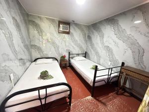 La Palapa Hut Nature Hostel - Ubytování bez kategorie ve městě Puerto Jiménez