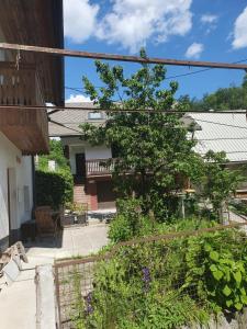 Brookside Old Village Studio at a walking distance from Bled 