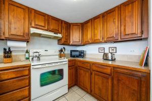 Big Island White Sands Village 333 by Coldwell Banker Island Vacations