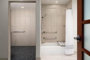 Suite with Two Queen Beds - Mobility and Hearing Access/Non-Smoking room in Embassy Suites San Marcos Hotel Spa & Conference Center