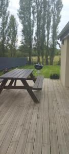 Maisons de vacances Charmante maison de campagne, avec jardin, vue riviere, 15 min Cabourg : photos des chambres