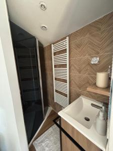 Appartements Studio PROXIMITE LA ROCHELLE : photos des chambres