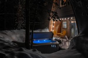 A Frame Hot Tub Couples Getaway