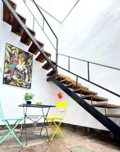 Traditional Full House - Gara & Chico