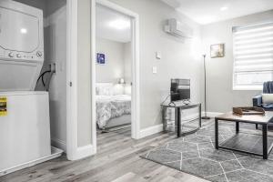 Unit 43 Homey 1BR Garage Parking