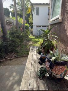 Peaceful Upstairs Oasis