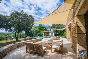 Villas Villa climatisee, piscine et terrain de petanque : photos des chambres