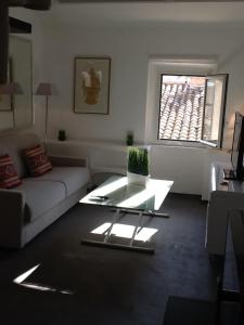 appartements studios centre ville Saint Tropez avec parking