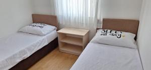 Apartman Valhalla Novalja - Moderan smještaj s pogledom blizu Zrća