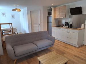 Appartements Notre Dame 5 - Vue privilegiee sur la Loire - Hypercentre - 2 chambres : photos des chambres