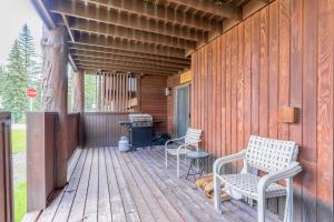 Big Mountain Getaway with Trail-Slope Access