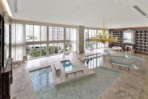Luxurious 5-STAR condo at the W ICON Brickell