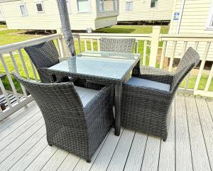 3 Bedroom 8 birth Caravan - Sand Le Mere