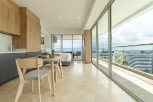 CB1629 | Suite moderna con vista 180 mar ciudad