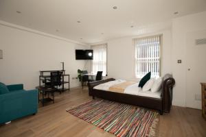 London Angel Cute Studio City Apartment for Couple Modern