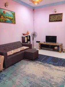 Ekaira homestay