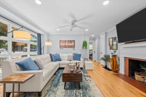 New Owners! Downtown Corner Cottage-Pet Friendly - 3hvězdičkové hotely ve městě Southern Pines