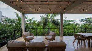 Luxury Penthouse Private Rooftop Terrace with Pool