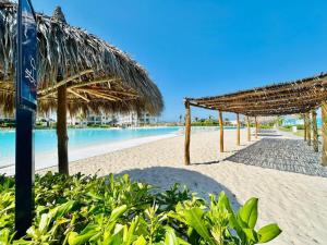 Mazablue depa en laguna con playas artificiales