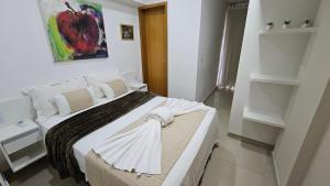 Flat 202 lindíssimo ao lado Shopping Flamboyant