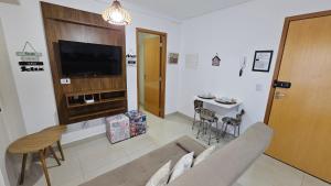 Flat 202 lindíssimo ao lado Shopping Flamboyant