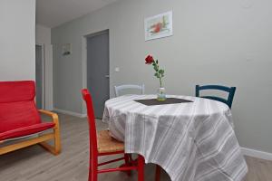 Apartments by the sea Barbat, Rab - 14247