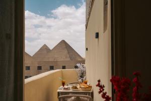 Oriental Pyramids & GEM View