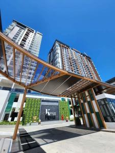 K Avenue Studio 3-4pax by CEJ Staycation Near KKIA