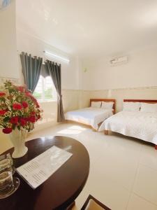 Khách Sạn Sơn Hạ