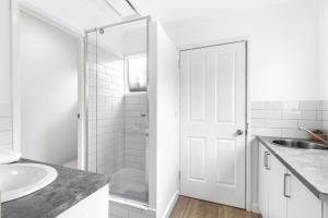 Rosebud Beachfront Haven Coastal Bliss Three