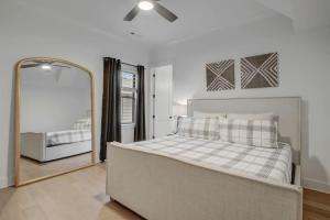 Sprawling Nashville Estate - Sleeps 16