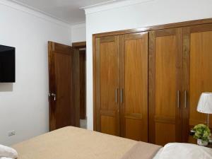 Modern Apt in Santiago w Pool, 3 Bedrooms, Air conditioner