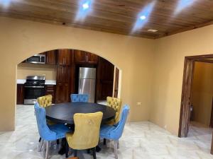 Walk to the beach apartment in Negril 2 bedrooms 2 bathrooms