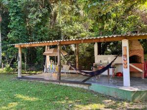 Linda Casa em Guaecá - 200 Metros da Praia e Pé na Areia