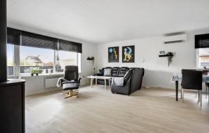 Cozy Home In Bredebro With Wifi