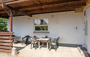 Gorgeous Home In Millinge With Wifi