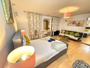 Family Apartment On Edgware Road