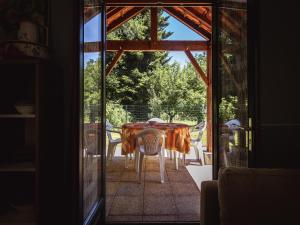 Maisons de vacances Cottage in Vezac with Pool & River Nearby : photos des chambres