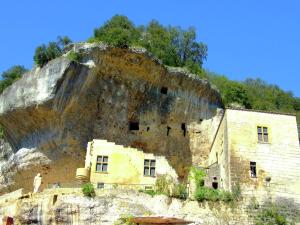 Maisons de vacances Cottage in Vezac with Pool & River Nearby : photos des chambres