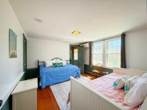 Harwich Coastal Cottage Cape Gem in Harwich Port