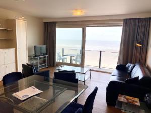 Apartment in Nieuwpoort near the Beach