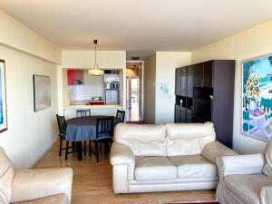 Apartment in Nieuwpoort by the Beach