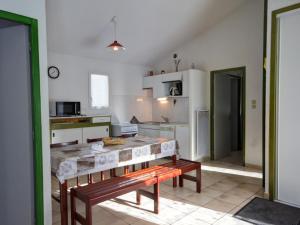 Chalet confortable avec cheminée et jardin, animaux acceptés - FR-1-496-164