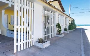 Casa Duplex Praia Das Dunas - Pé na Areia - Alto Padrão- Ar condicionado 2