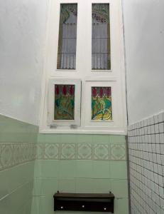 vintage room 1 in colonial house