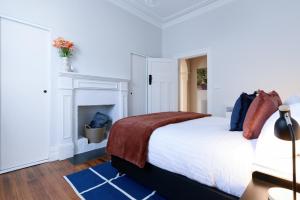 Mannsion on Mann 4Bed 3Bathroom Family Home