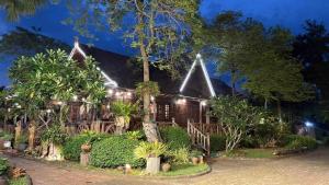 Baan Baitan Resort